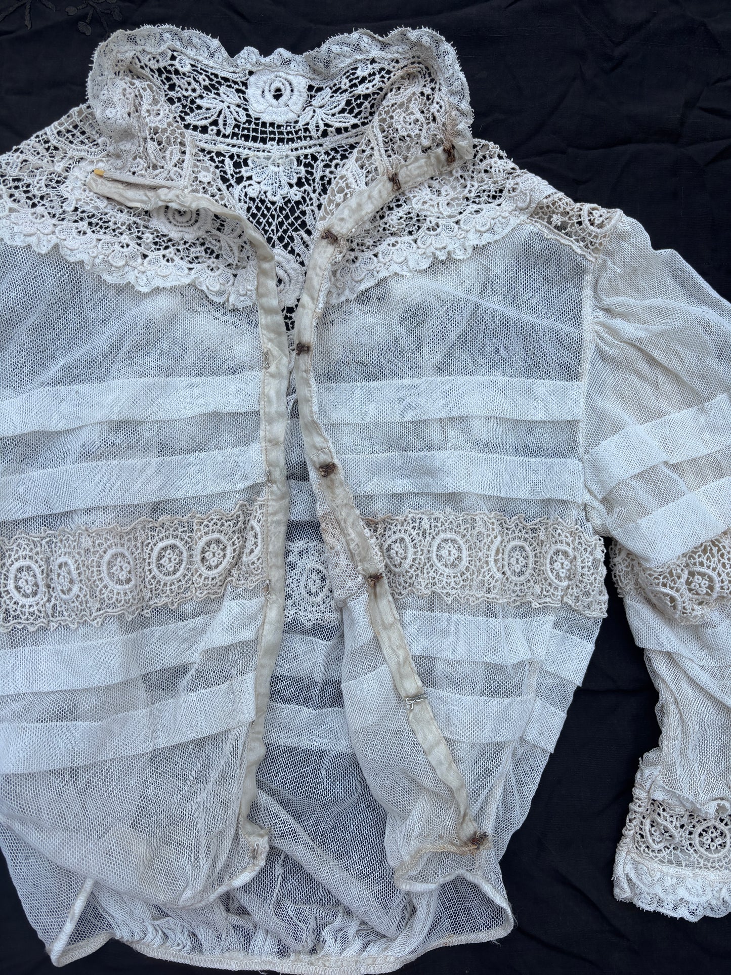 Victorian 1880s net blouse with Irish lace 3/4 length sleeves