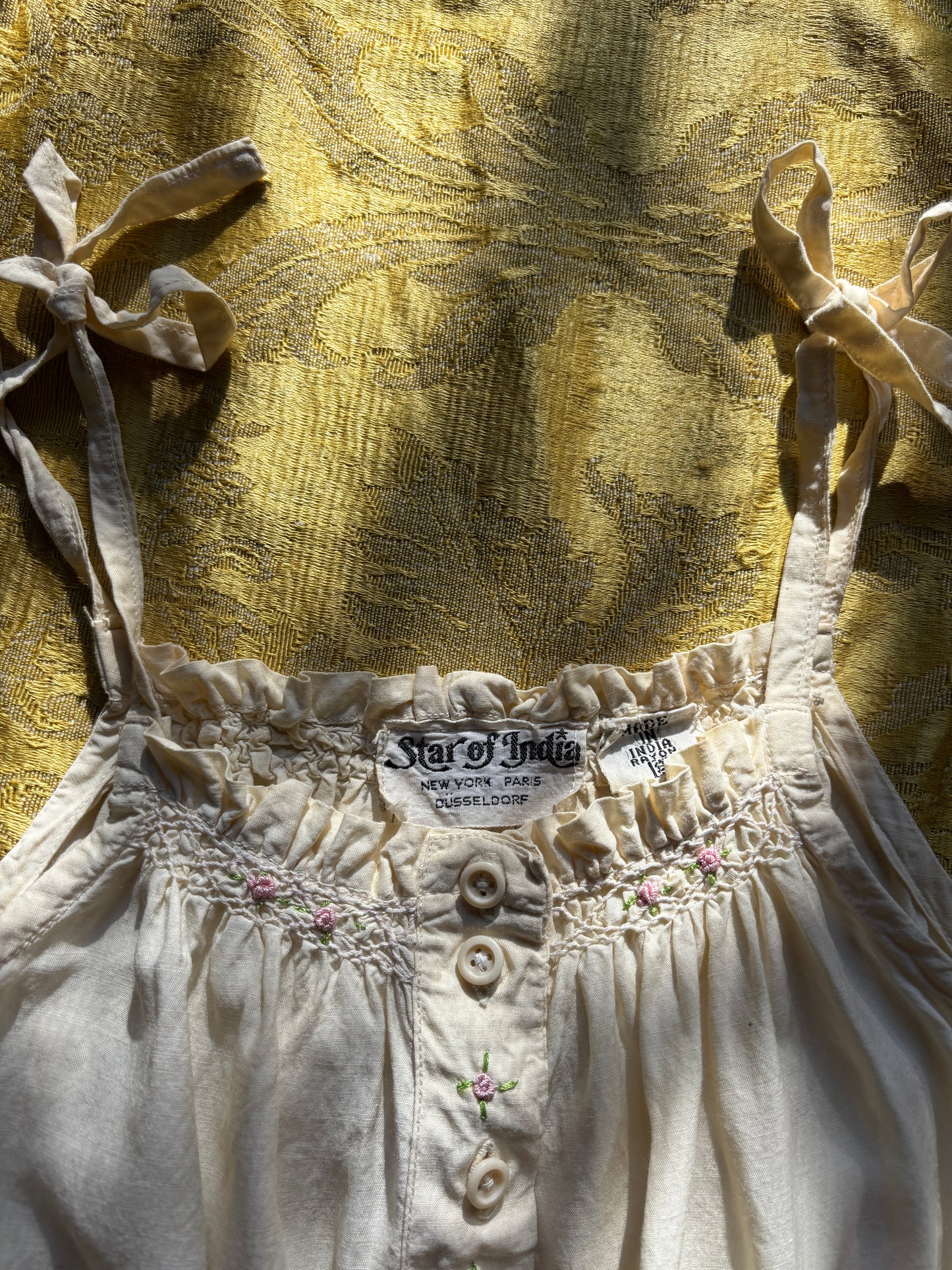 1970s embroidered & smocked peasant blouse Star of India