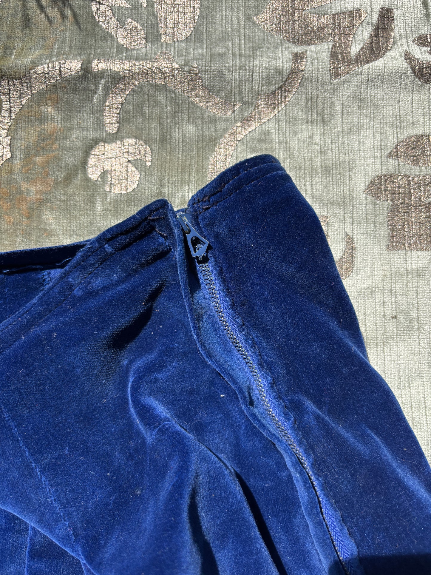 1930s cobalt blue velveteen hot pants