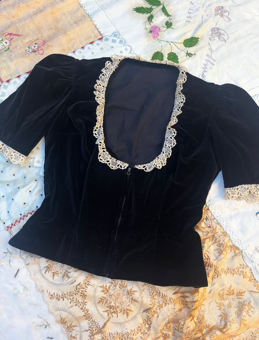 1930s velvet zip up puff sleeve blouse