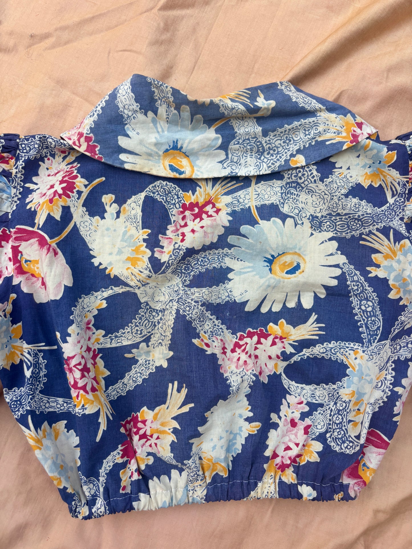 1930s cropped puff sleeve novelty print cotton blouse