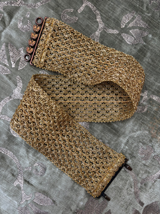 1960s gold stretch waist belt with crowns