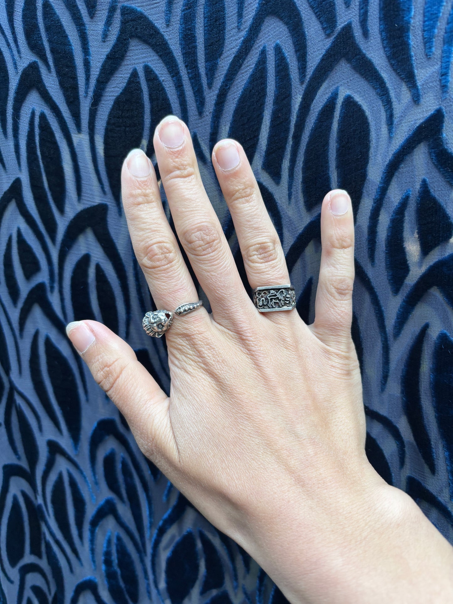 1970s astrological silver lion ring