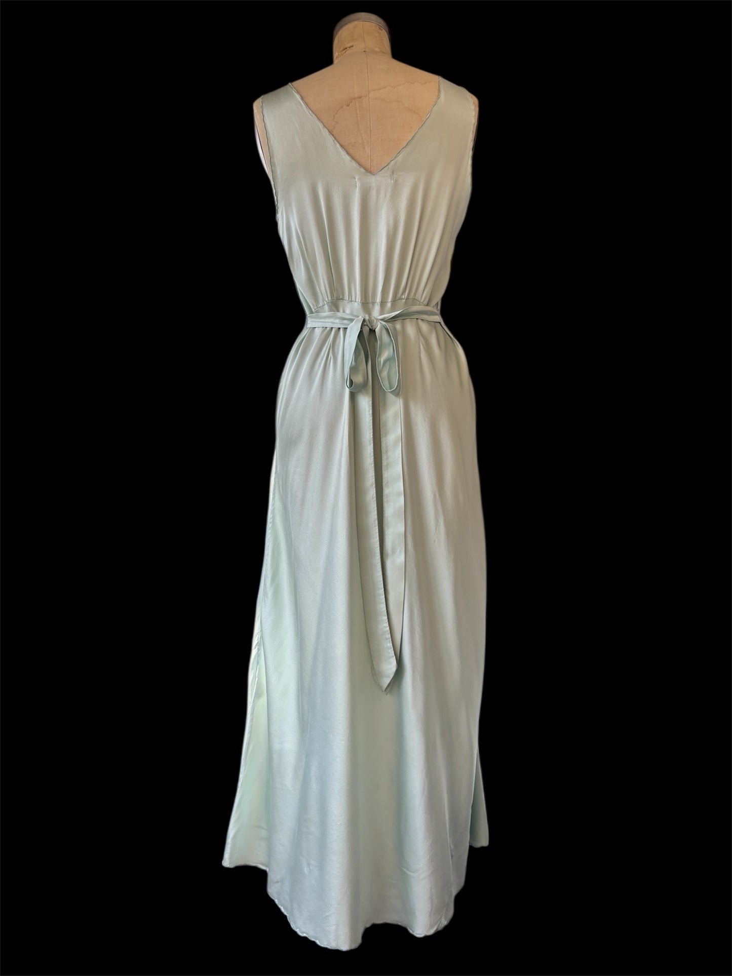 1940s Chinese silk embroidered slip dress