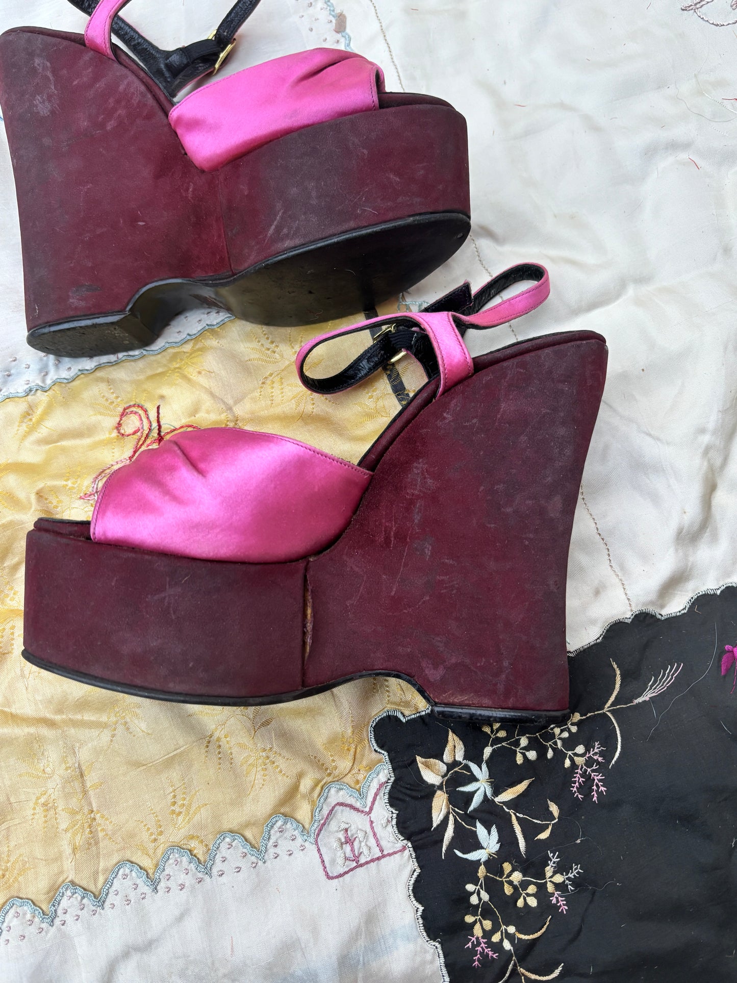 1970s Wonder Wedge by Bonnie Smith hand painted rose platforms