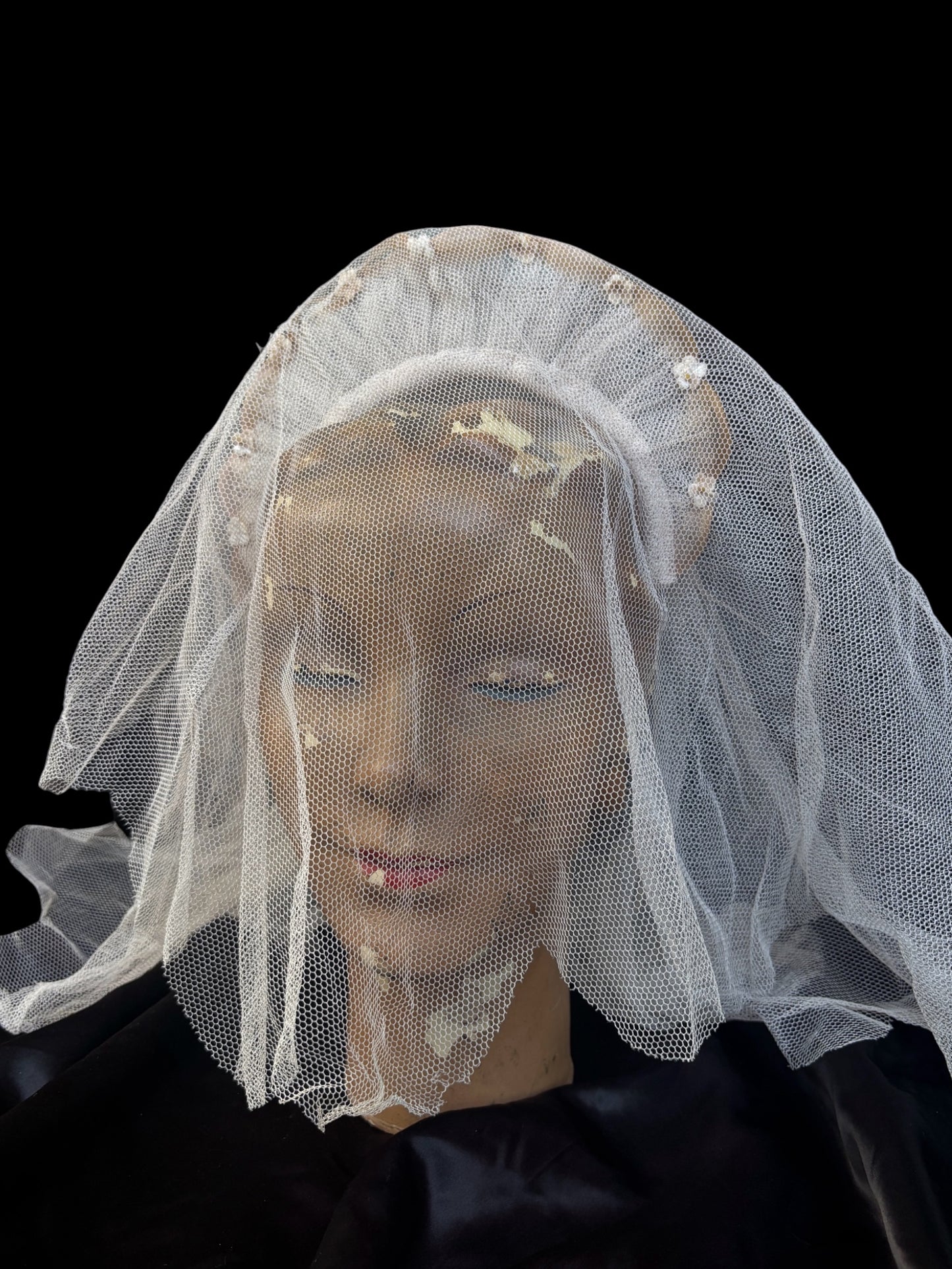 1940s veiled bridal halo crown with velvet orange blossoms