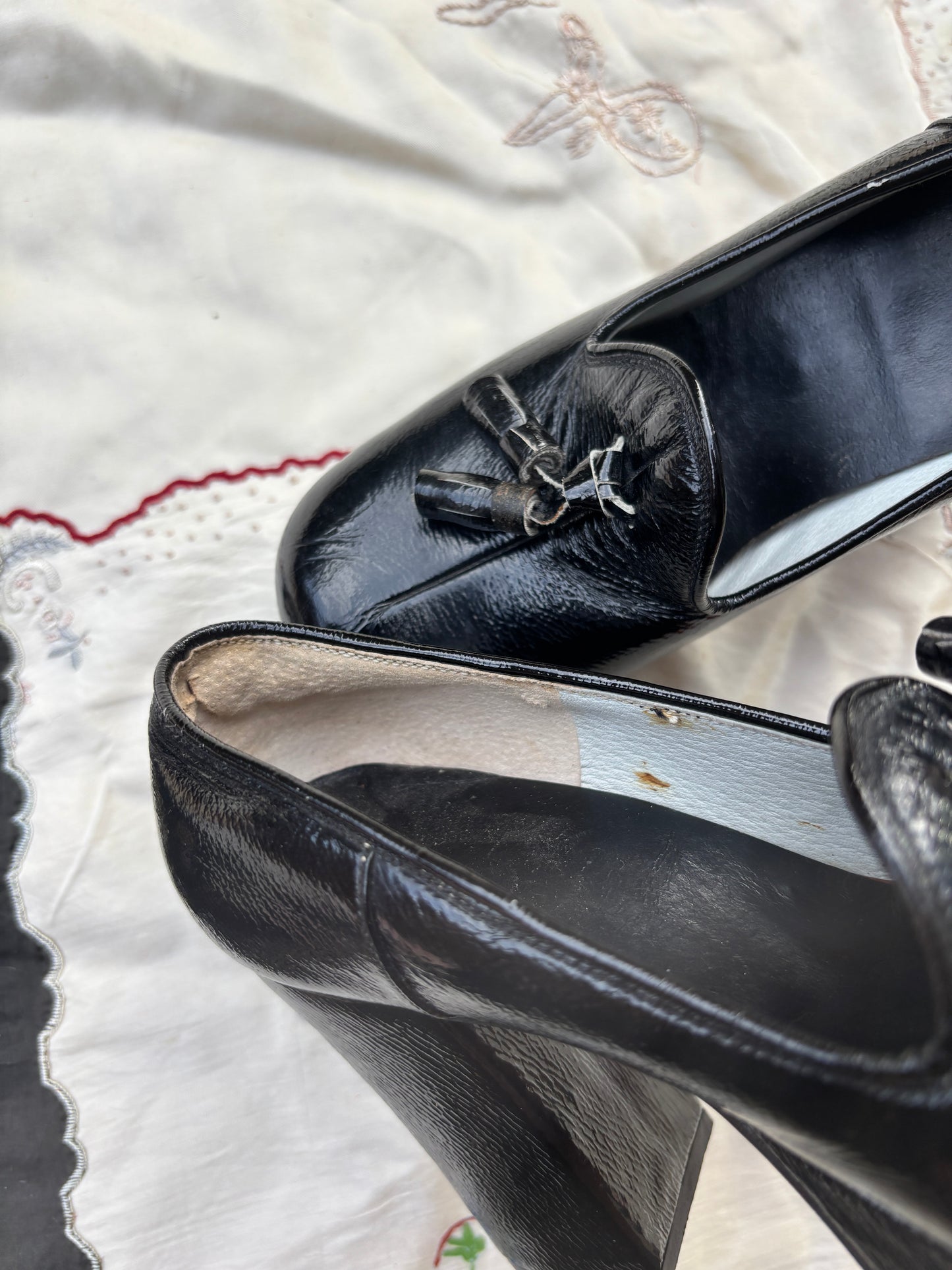 1970s patent leather platforms 4.5/5