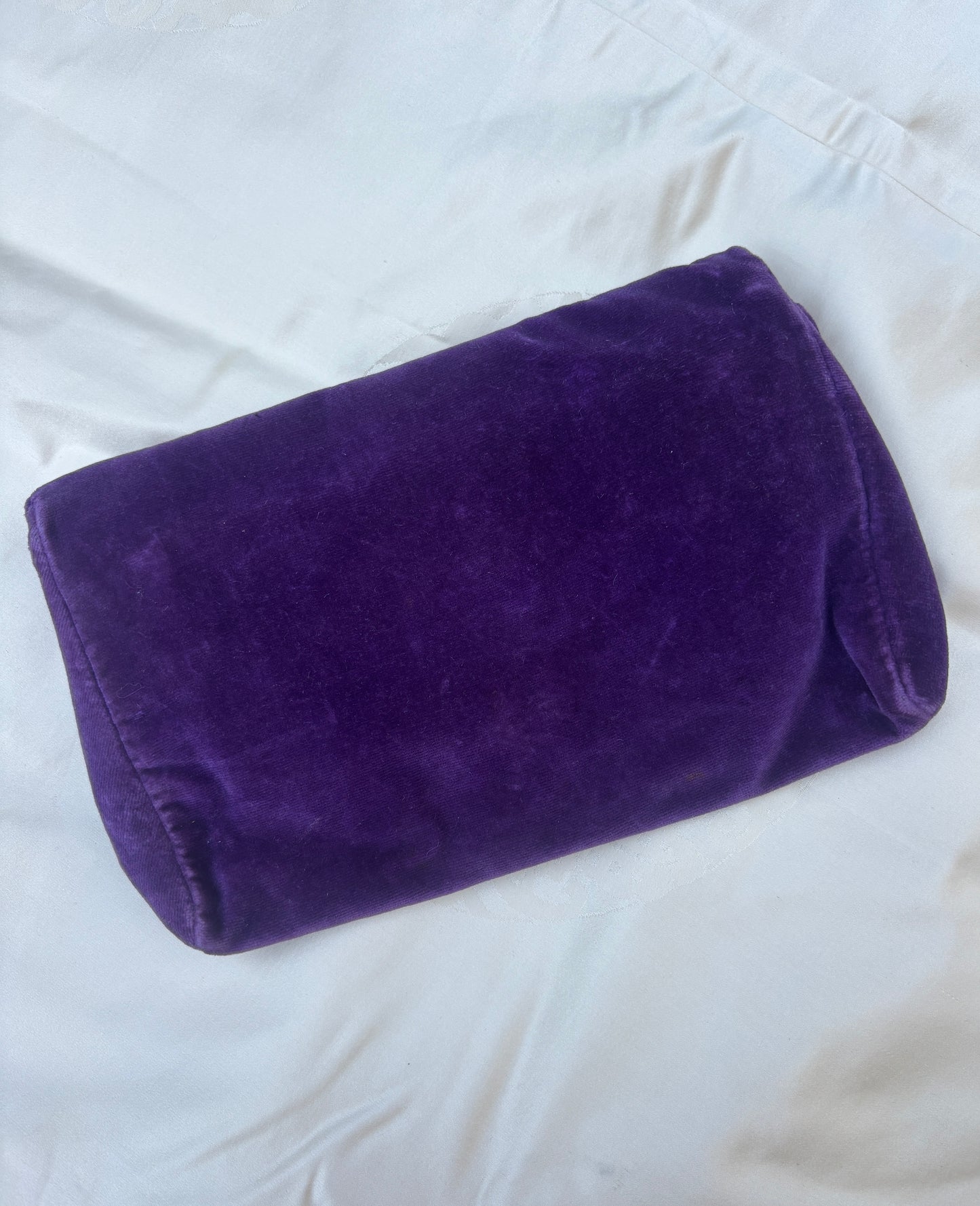 1960s nouveau violet velvet clutch with silver toned sparrow