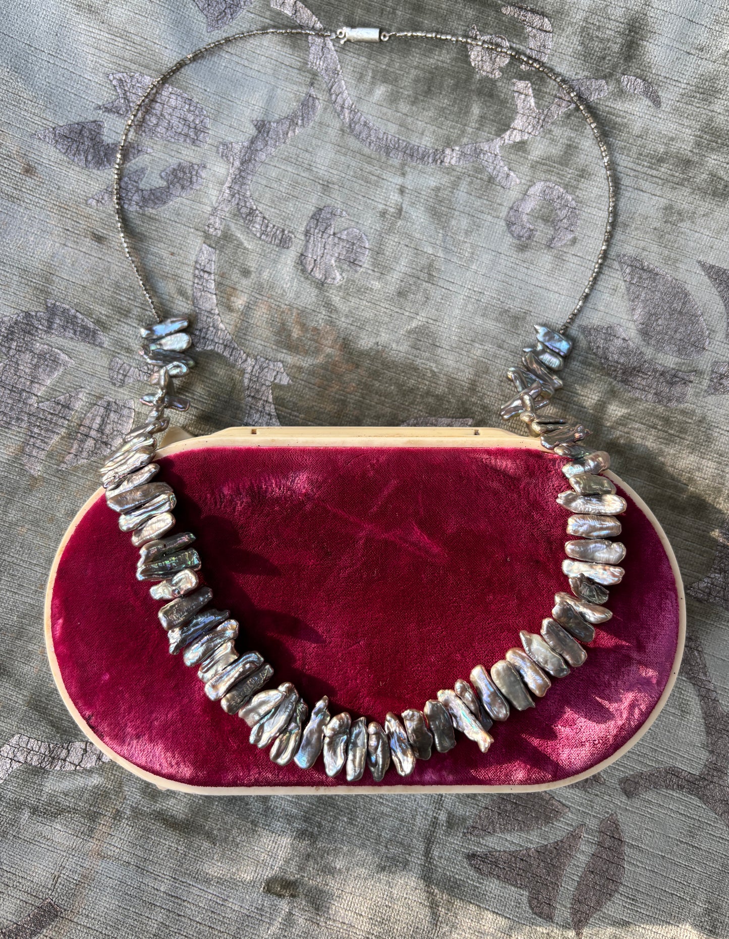 Freshwater silver-gray Biwa pearl necklace