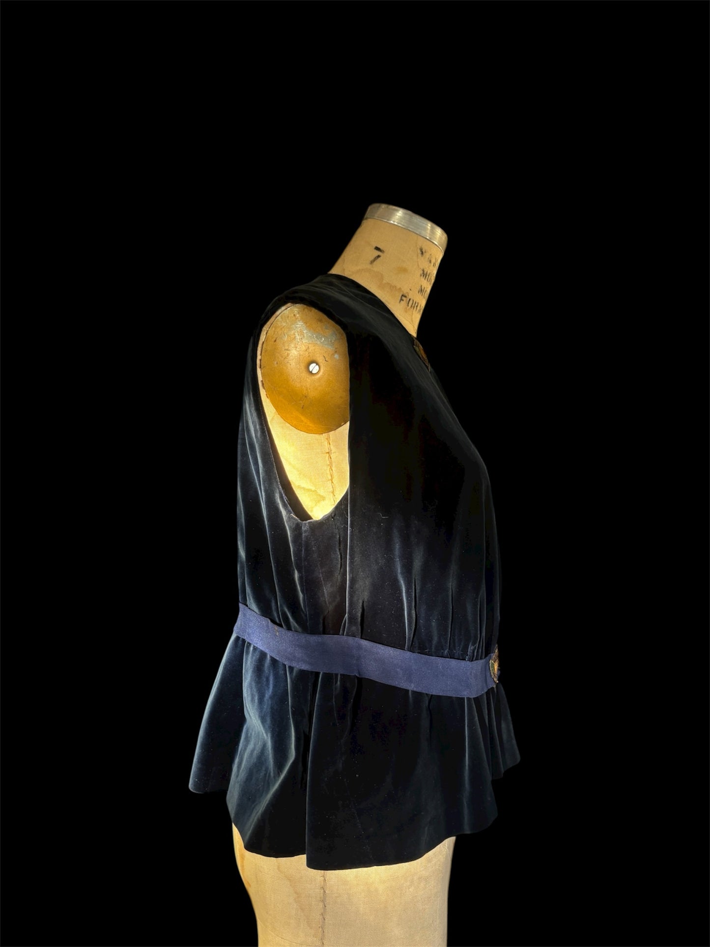 1920s ooak velvet blouse with nouveau embroidery