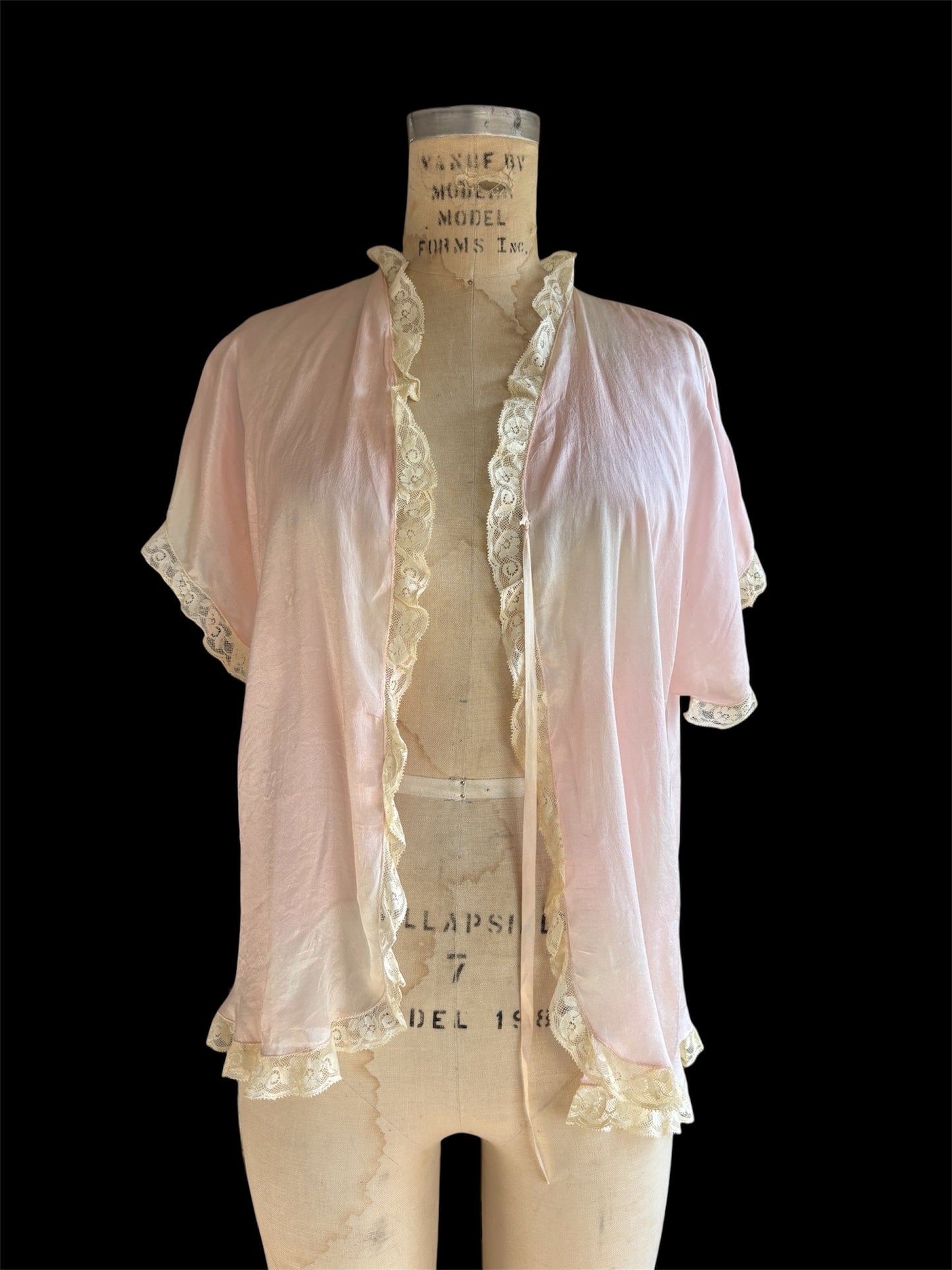 1920s pure silk pink boudoir jacket