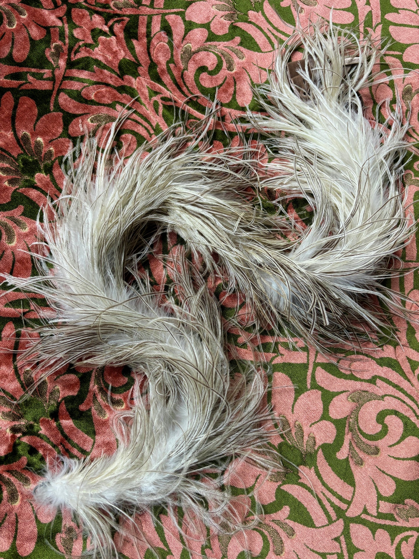 Old Hollywood ostrich feather boa/capelet