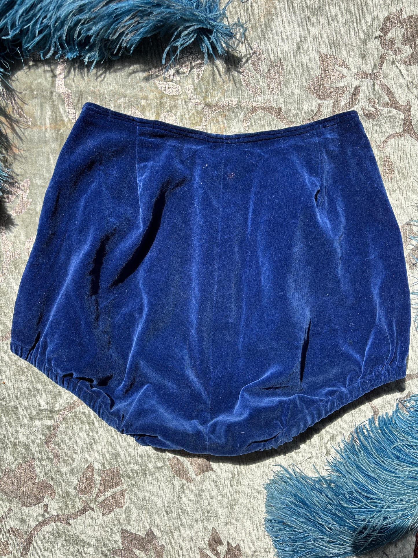 1930s cobalt blue velveteen hot pants