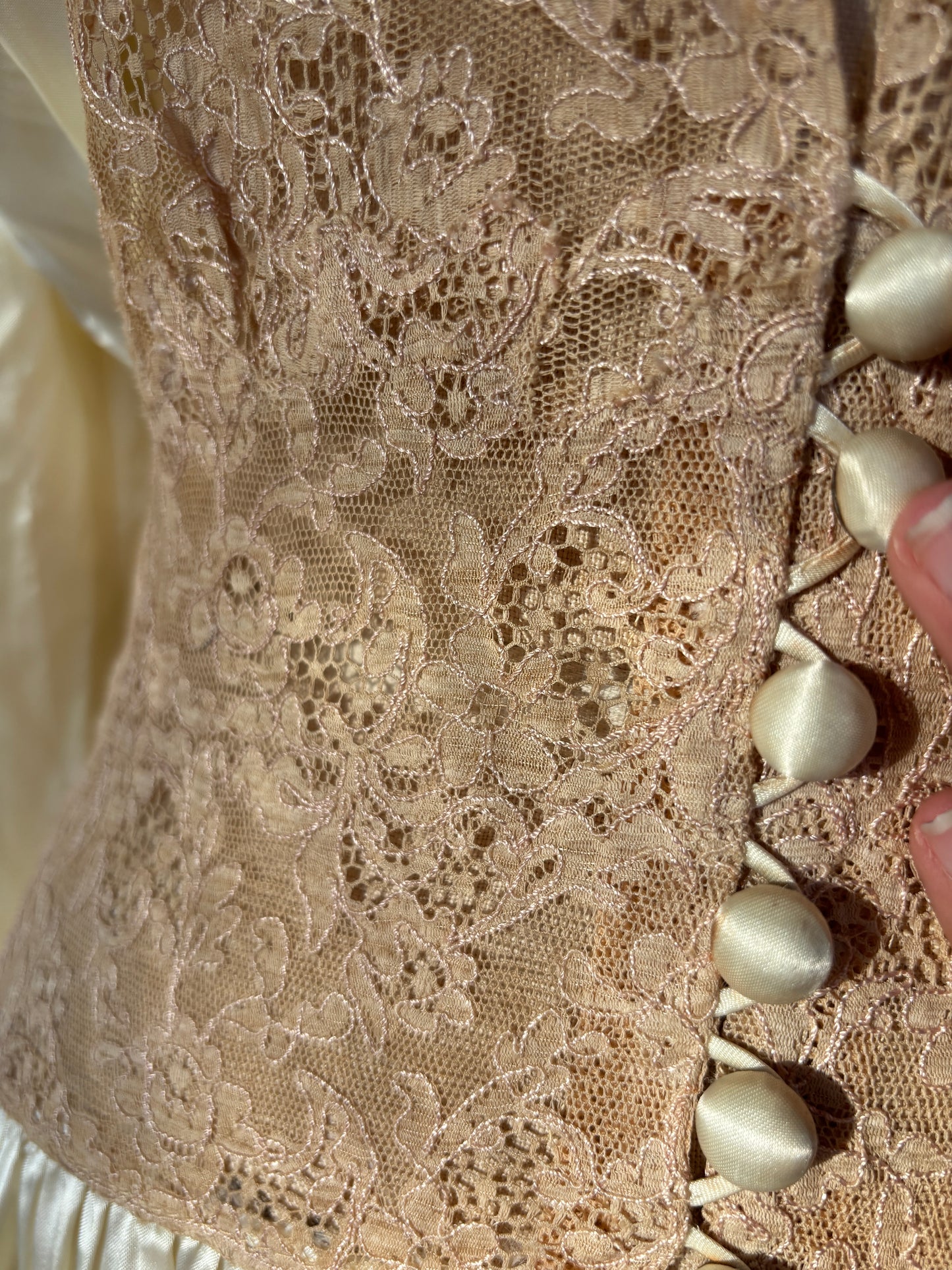 1940s pearly satin peignoir