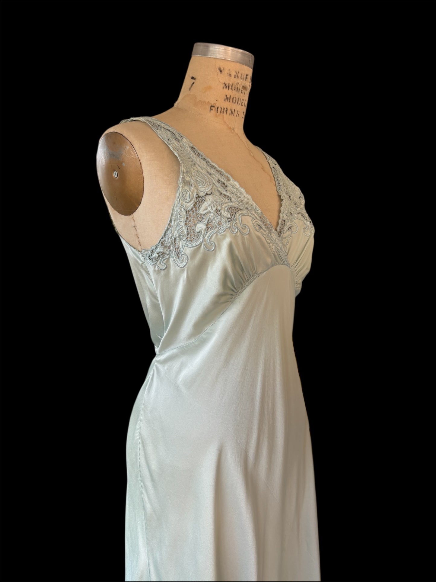 1940s Chinese silk embroidered slip dress