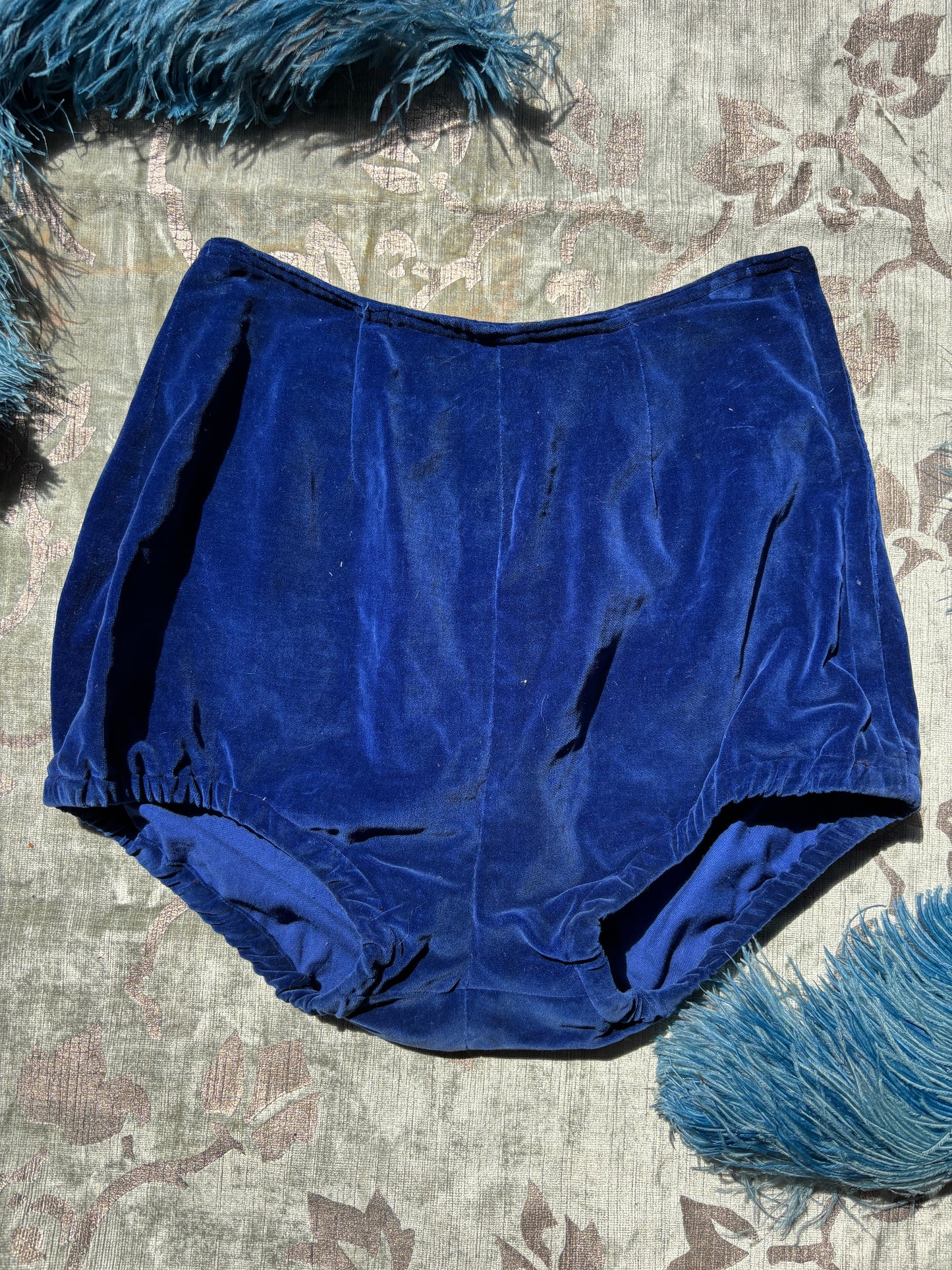 1930s cobalt blue velveteen hot pants