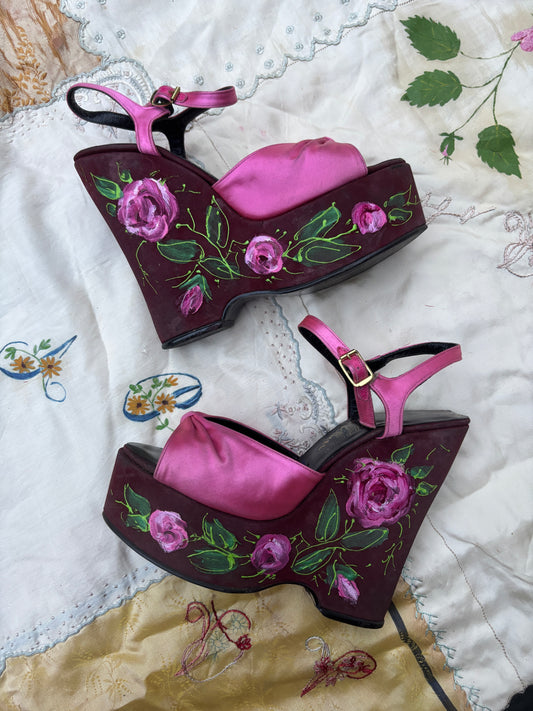 1970s Wonder Wedge by Bonnie Smith hand painted rose platforms