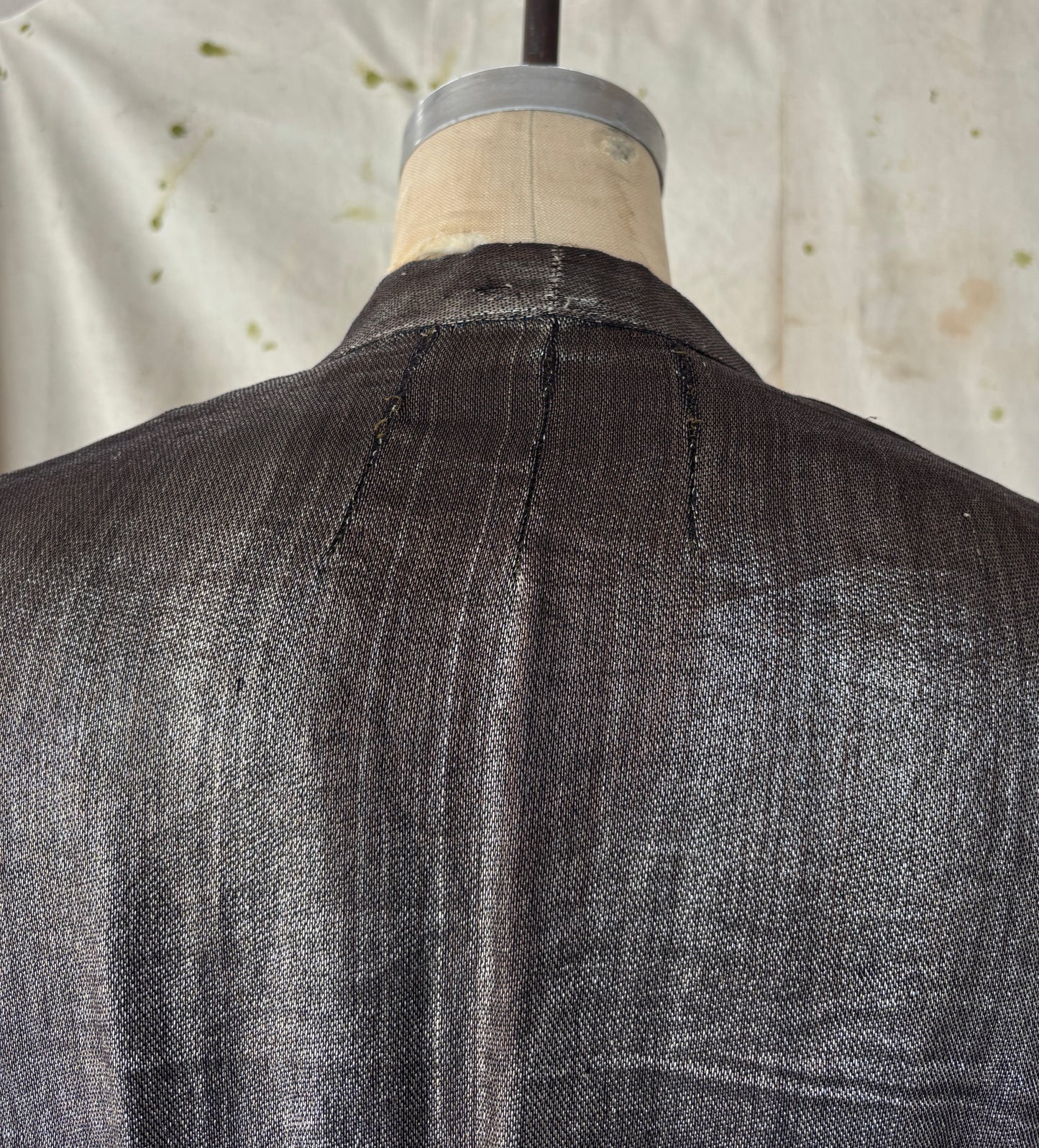 1930s/40s silver lamé puff sleeve gown