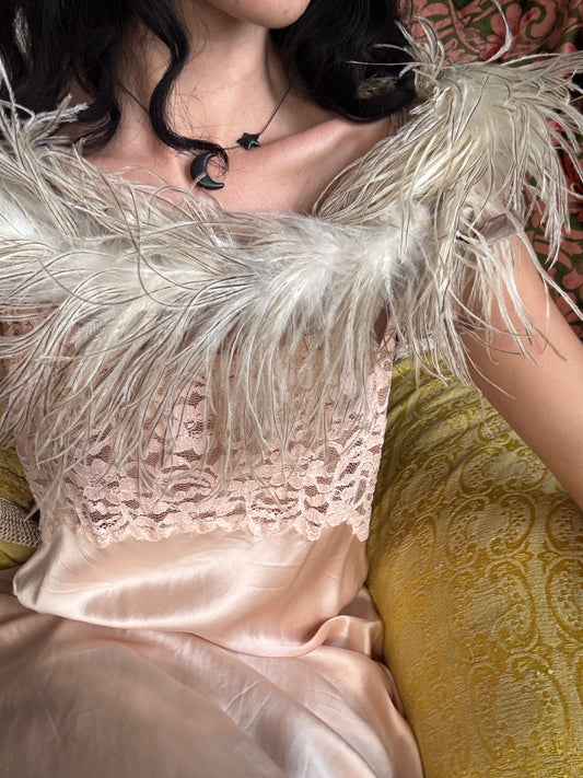 Old Hollywood ostrich feather boa/capelet