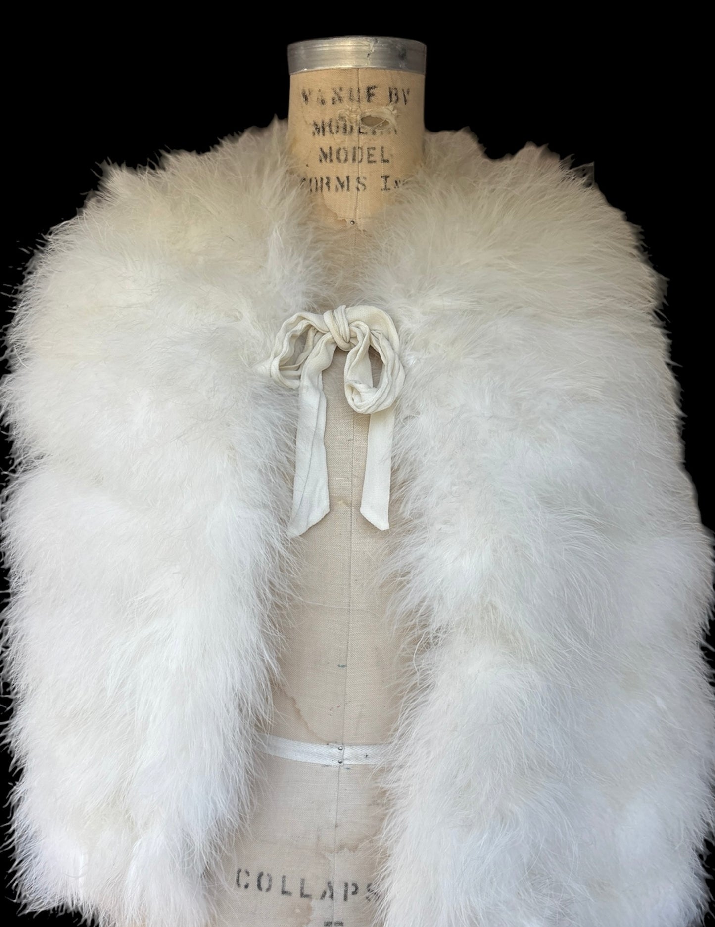 1930s old Hollywood marabou feather cape