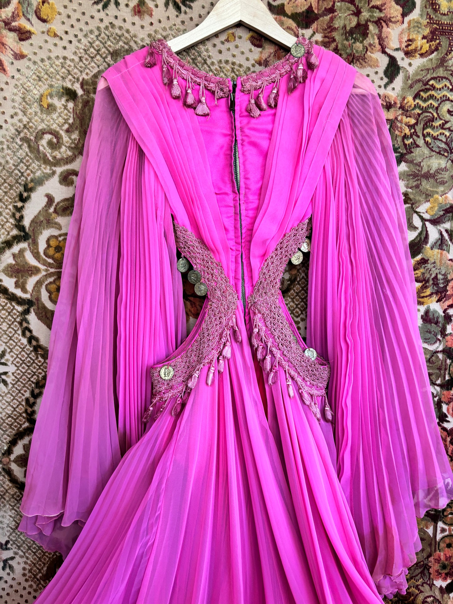 1960s pleated chiffon burlesque/belly dancer costume