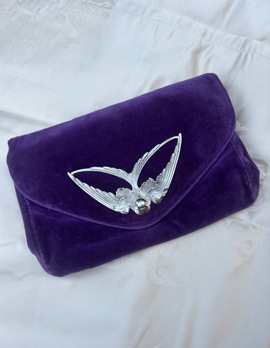1960s nouveau violet velvet clutch with silver toned sparrow
