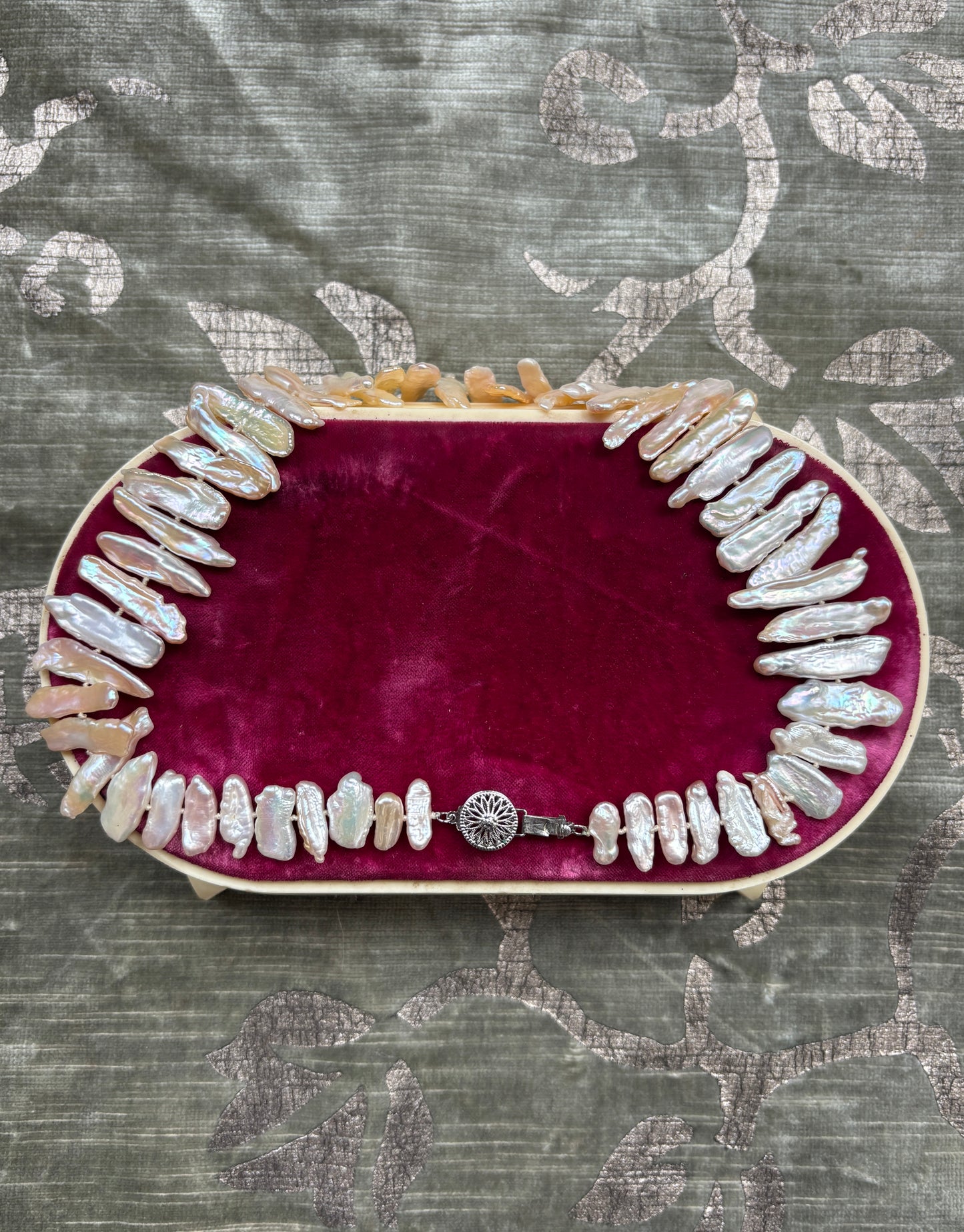 Freshwater Biwa pearl necklace