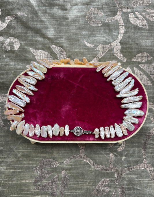 Freshwater Biwa pearl necklace