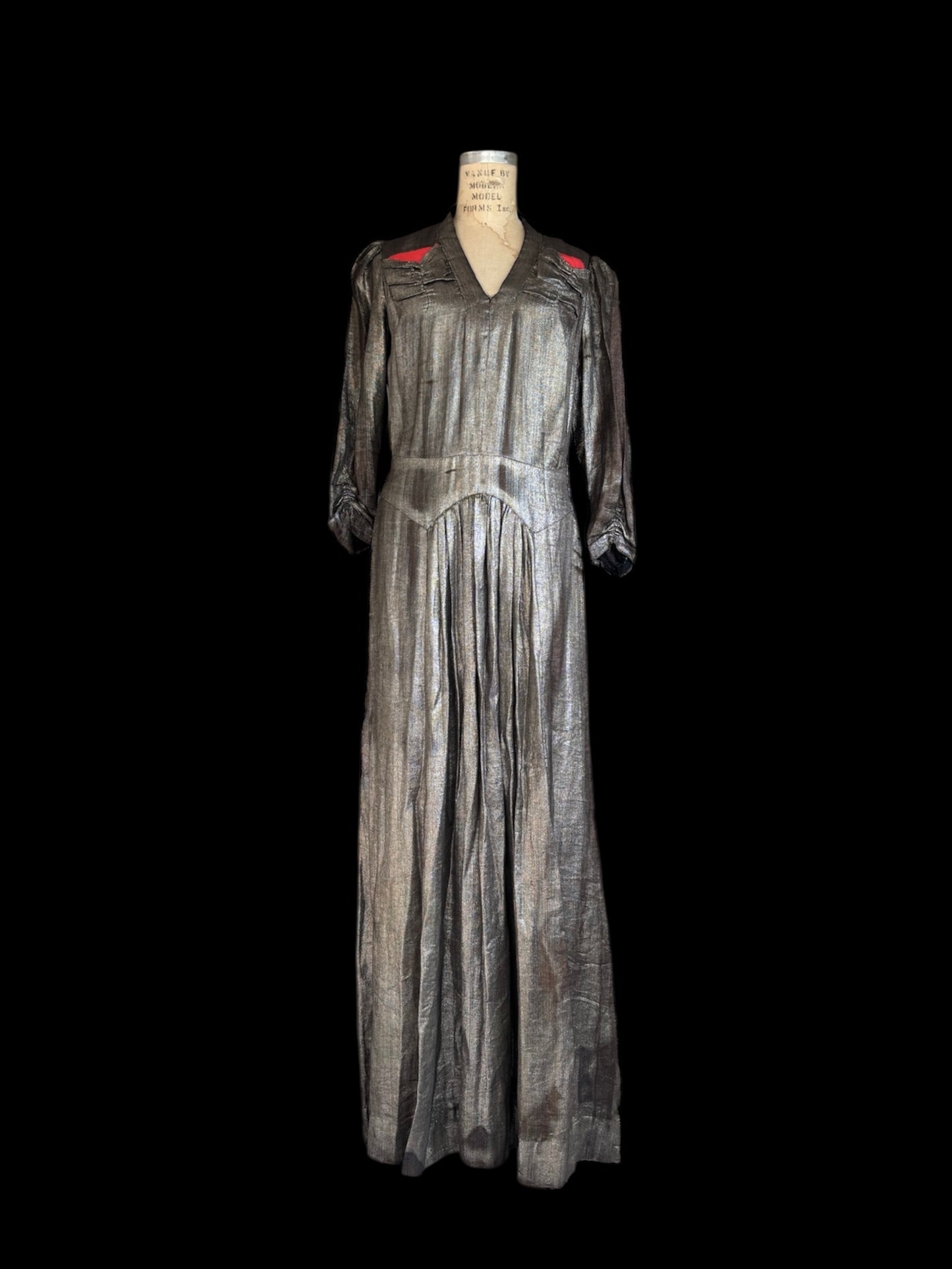 1930s/40s silver lamé puff sleeve gown